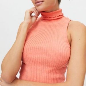 NWT UO Sofia Sleeveless Turtleneck Sweater